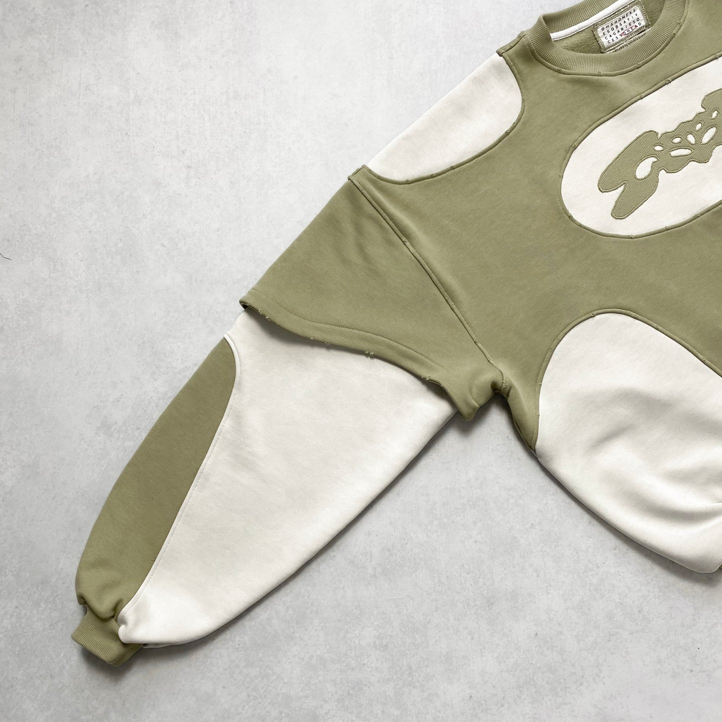 «Olive Armor» Sweatshirt